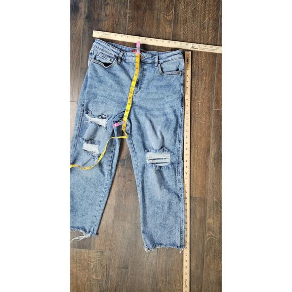 Guess jeans Sz 30‎ Gold Triangle Logo High Rise Cropped Jeans - Picture 10 of 15